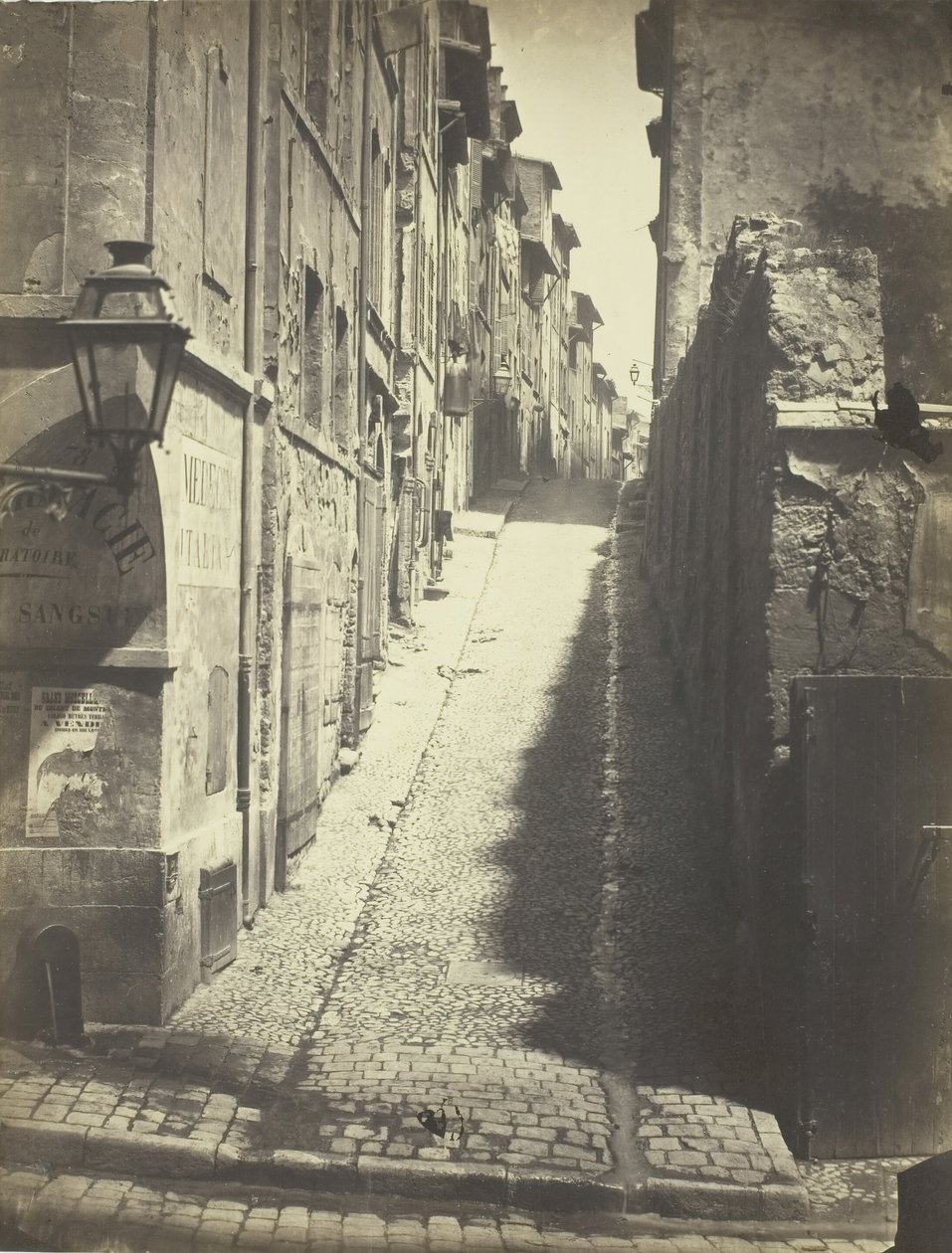 Rue des Grands Carmes, utsikt tatt fra Rue Ste. Martha, 1862. av Albert Terris