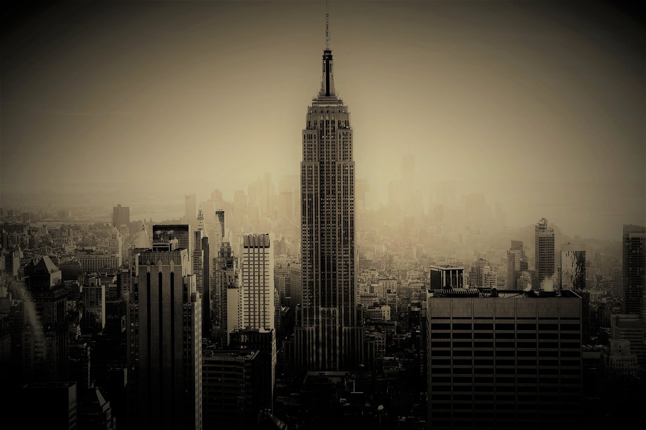 Tower, 2019, (fotografi) av Alex Caminker
