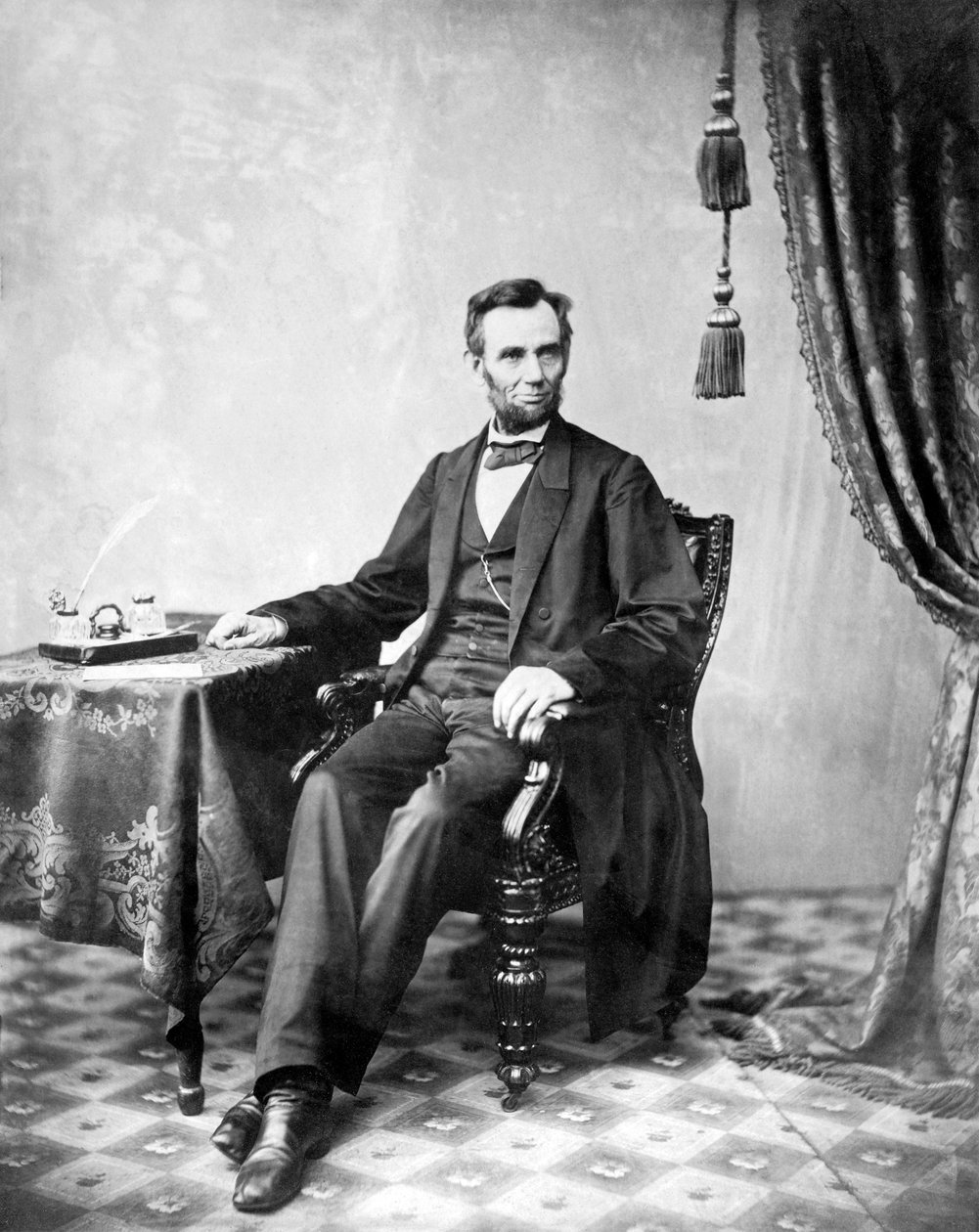 Abraham Lincoln poserer i Gardners nye galleri av Alexander Gardner