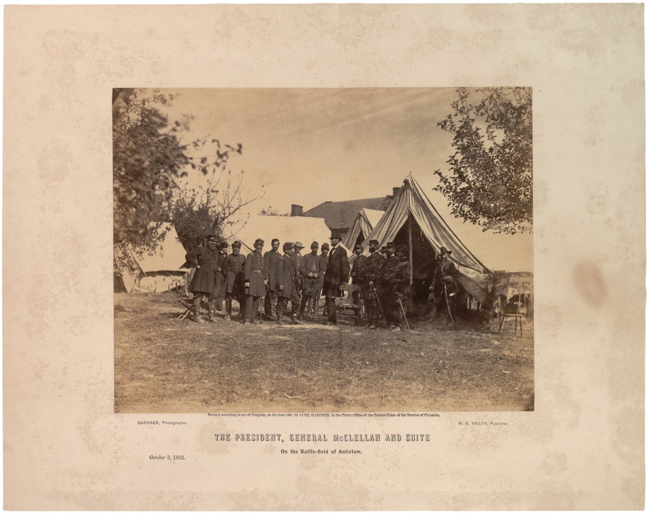 Presidenten, general McClellan og suite på... Antietam, 3. oktober 1862 (sepiafoto) av Alexander Gardner