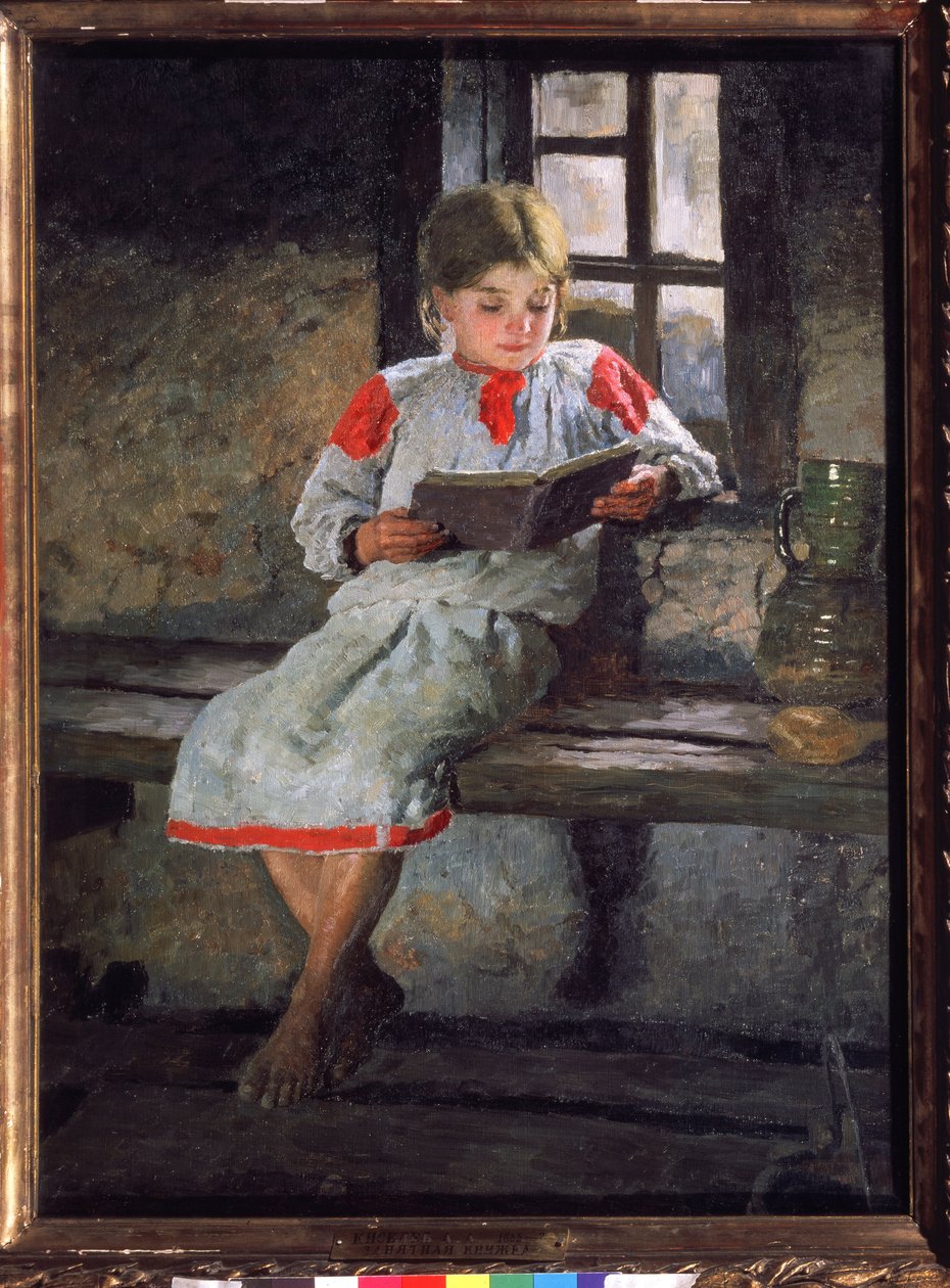 En fantastisk lesning. En liten jente som sitter ved vinduet, oppslukt av historien om boken hennes. Maleri av Alexander Alexeyevich Kiselev (1855-etter 1918), olje på lerret, ca 1890. Russisk kunst fra 1800-tallet. Staten Tretyakov Ga av Alexander Alexeyevich Kiselev