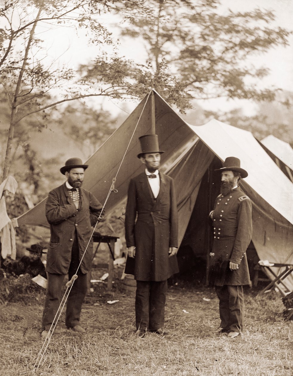 President Lincoln på Antietam Battlefield av Alexander Gardner