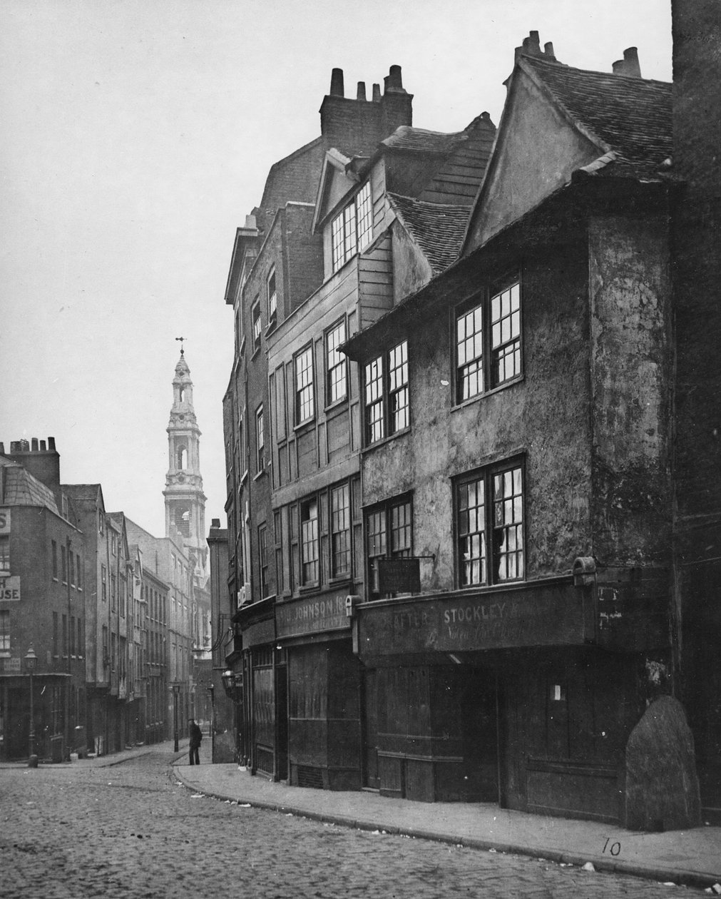 Drury Lane, ser sørover og viser tårnet til St. Mary-le-Strand, ca. 1876 av Alfred and John Bool