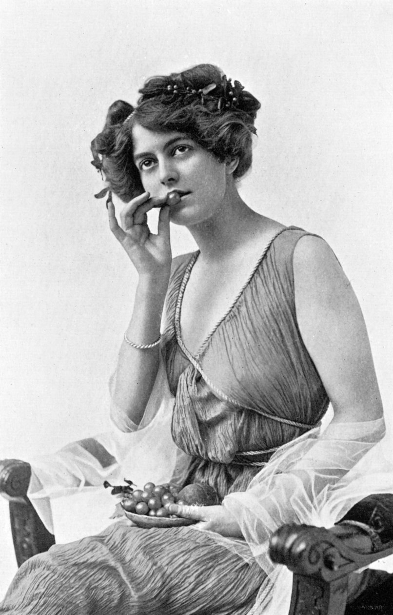 Irene Warren, 1908-1909. av Alfred Ellis and Walery