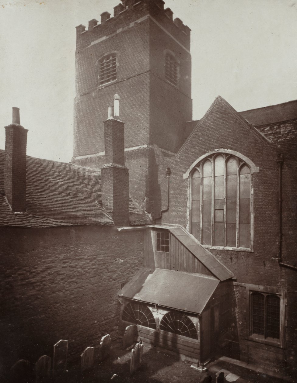 St. Bartholomews: Den grønne kirkegården på stedet for det gamle sørlige transeptet av Alfred H. Bool