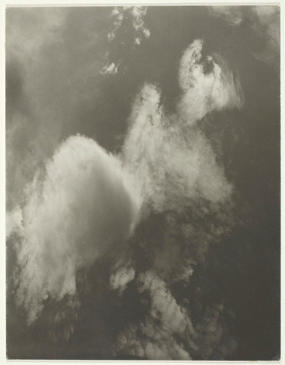 Tilsvarende, 1925. av Alfred Stieglitz