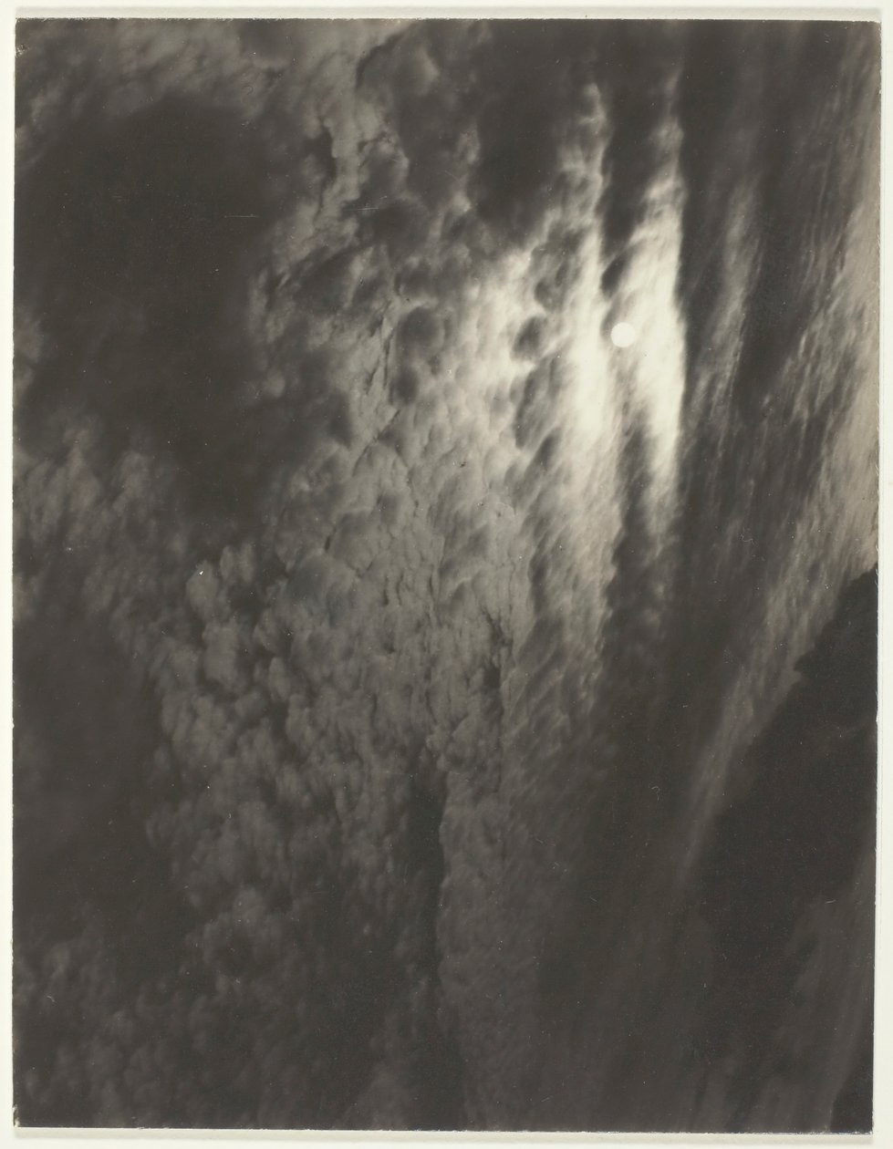 Tilsvarende, fra Set A Third Set, Print 2, 1929. av Alfred Stieglitz