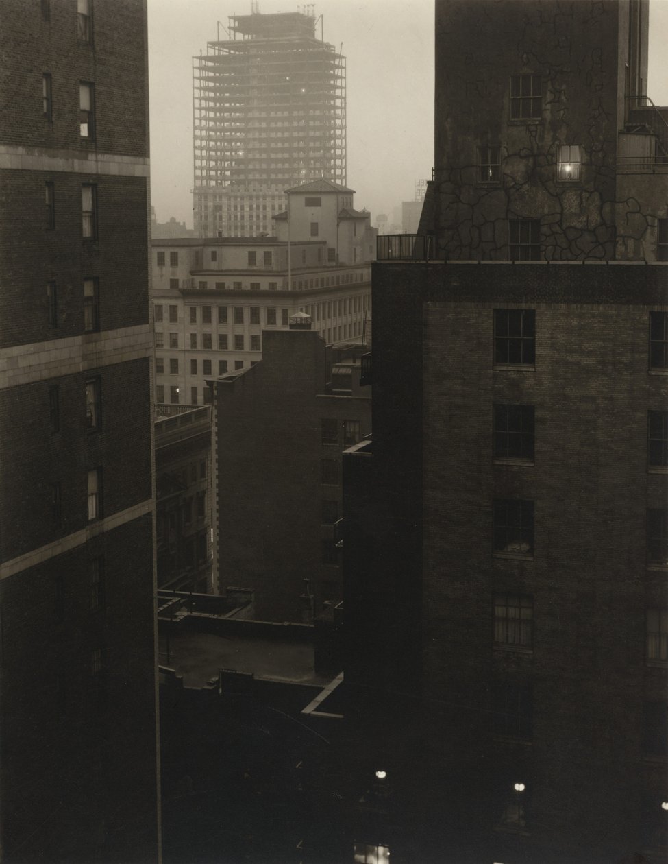 Fra vinduet mitt på An American Place, sørvest av Alfred Stieglitz