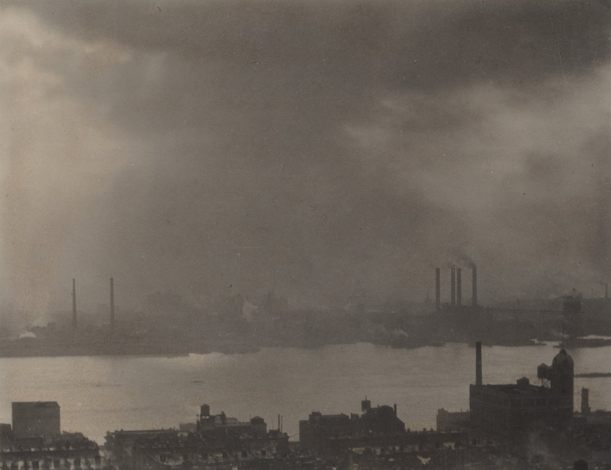 Fra Shelton i New York, med utsikt mot øst av Alfred Stieglitz