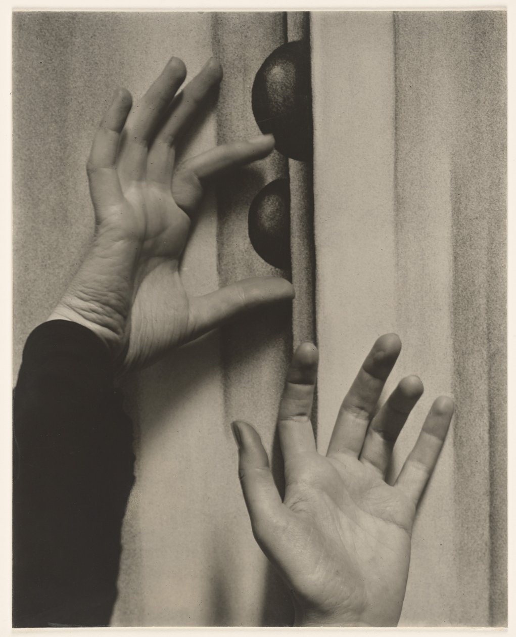 Georgia O’Keeffe – Hender av Alfred Stieglitz