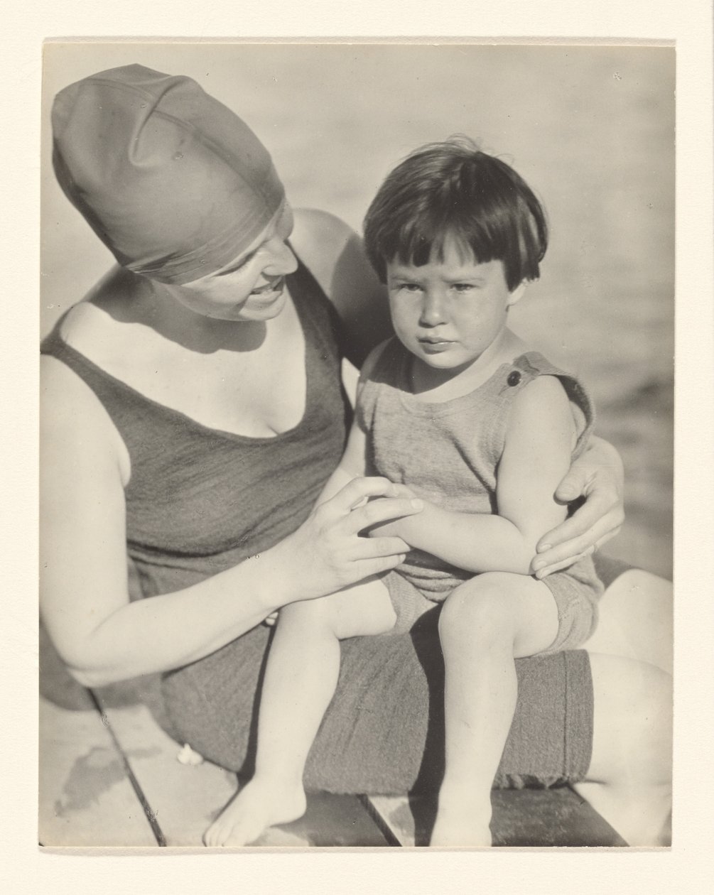 [Marie Rapp Boursault og Yvonne Boursault, Lake George] av Alfred Stieglitz