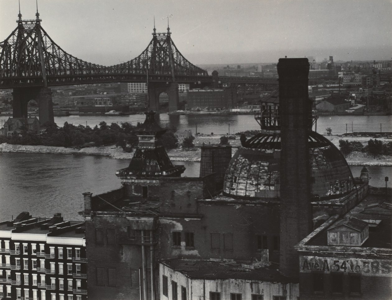 New York fra 405 E 54th Street av Alfred Stieglitz
