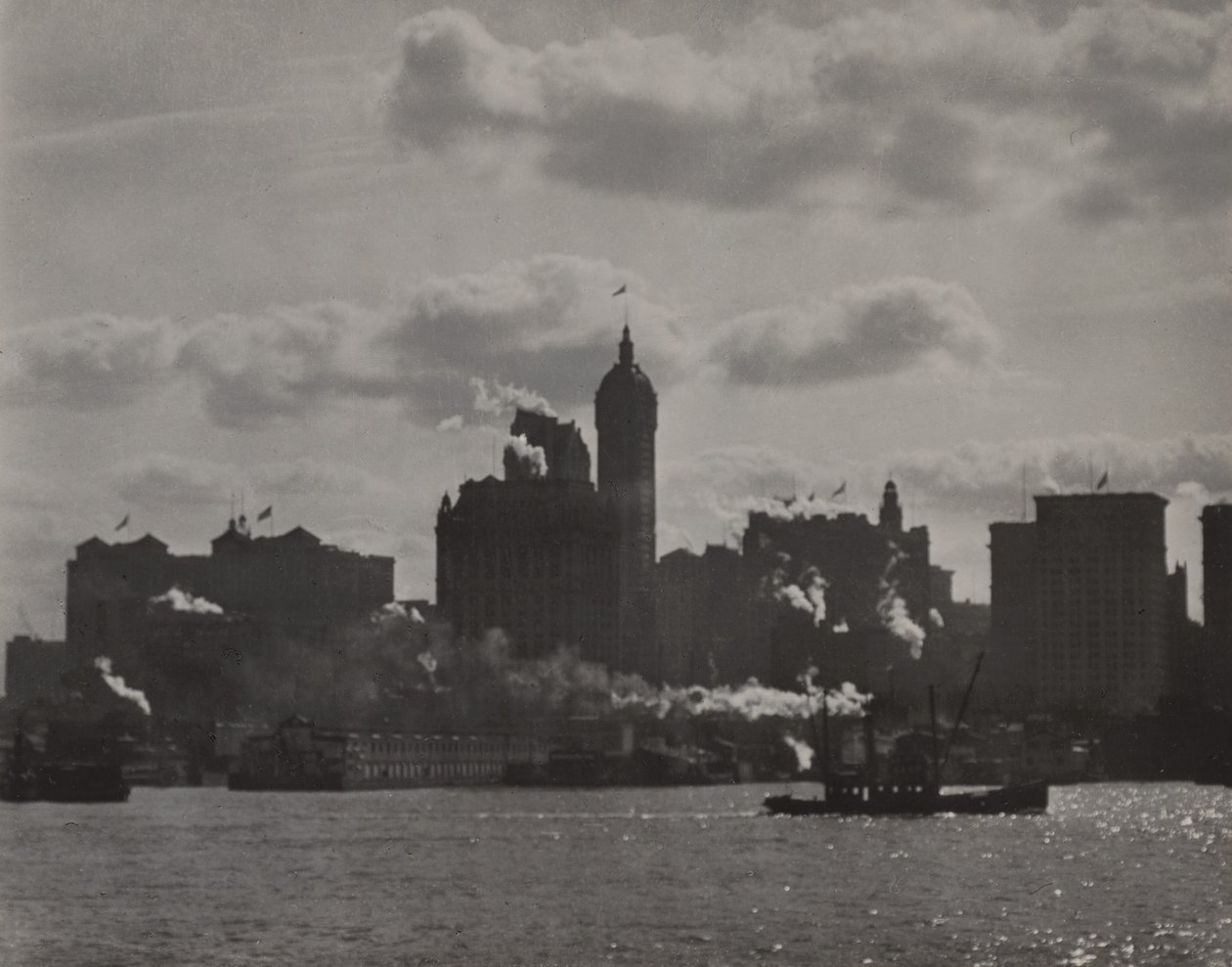 Singer Building sett fra Hudson-elven av Alfred Stieglitz
