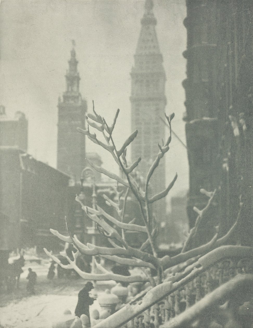 Two Towers, New York, 1911. av Alfred Stieglitz