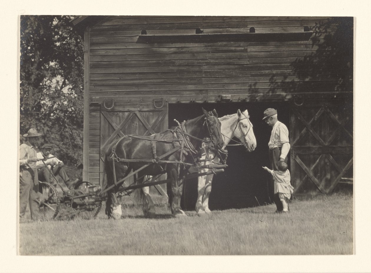 [Yvonne Boursault, Fred Varnum og to uidentifiserte menn, Lake George] av Alfred Stieglitz