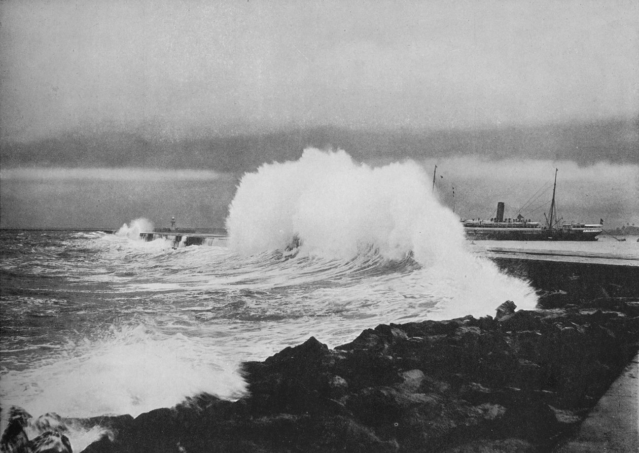 Breakwater, Colombo, Under S.-W. Monsun, ca 1890 1910 av Alfred William Amandus Plate