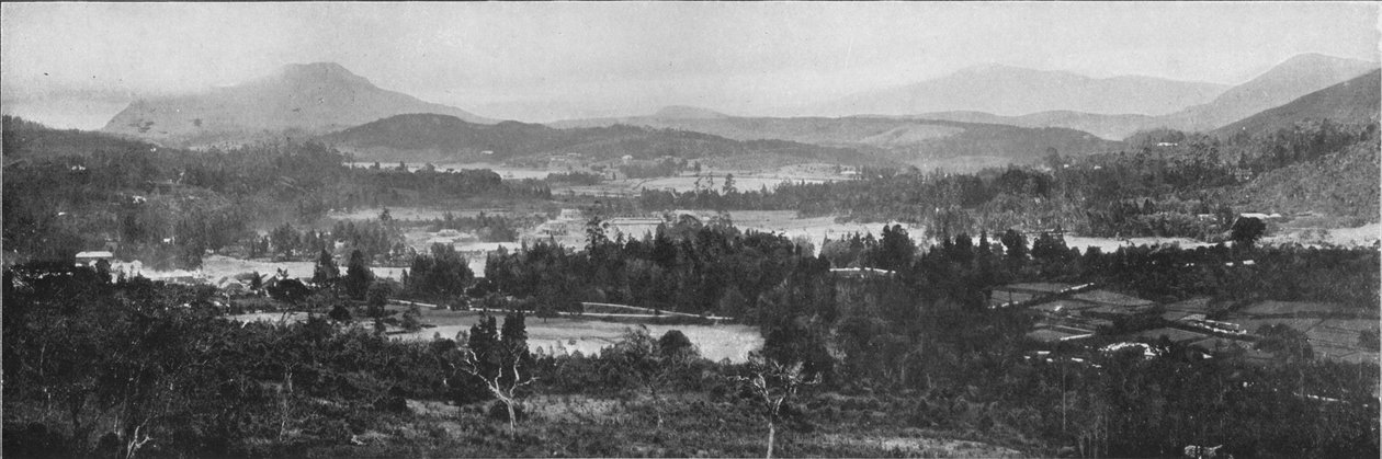 Generelt syn på Nuwara Eliya, c1890, 1910 av Alfred William Amandus Plate