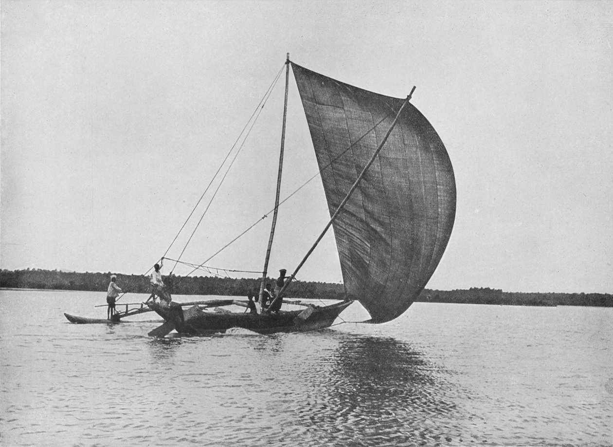 Utriggerkano i full seil på Negombo-sjøen, c1890, 1910 av Alfred William Amandus Plate