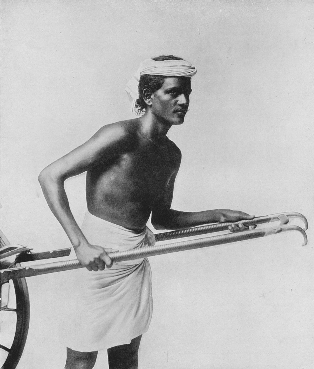 Rickshaw Coolie, c1890, 1910 av Alfred William Amandus Plate