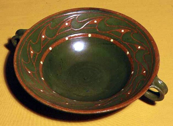 Fajansebolle, 1897-1900 (lertøy) av Alfred William Finch