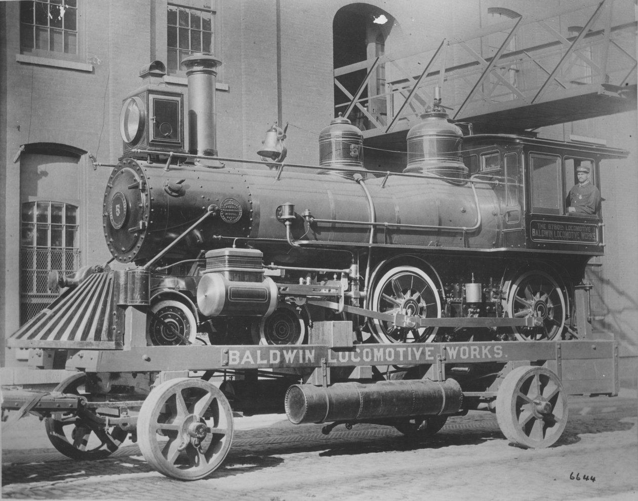 Baldwin Locomotive Works, Trades Exhibit, Constitutional Centennial Celebration, Philadelphia, Pennsylvania, 1887 av American Photographer