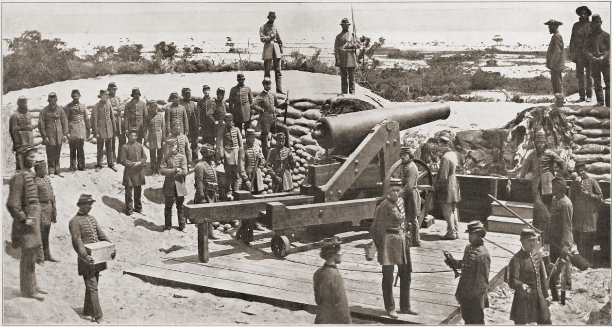 Konfødererte 32-punds kanon- og militsskyttere med utsikt over inngangen til Pensacola Bay, Florida, før den amerikanske borgerkrigen, mars 1861 av American Photographer