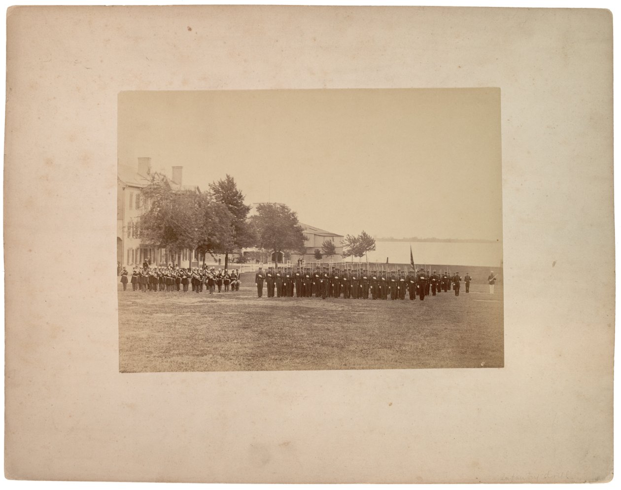 Infantry Drill, ca. 1870 (sepia-bilde) av American Photographer
