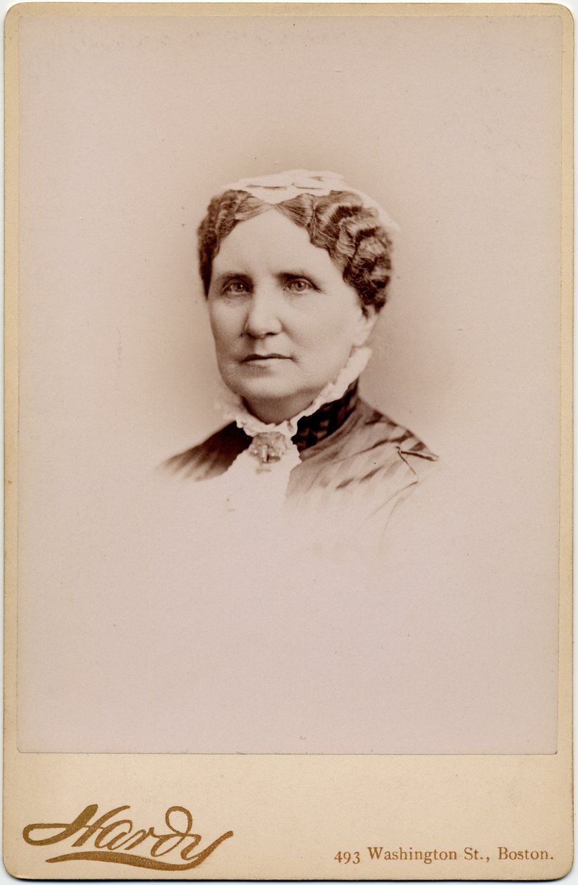 Mary Ashton Rice Livermore (1820-1905), reformator, forfatter, tjenestegjorde i sanitærkommisjonen under borgerkrigen, talsmann for kvinners rettigheter; bilde av A N Hardy, Boston (albumfoto) av American Photographer