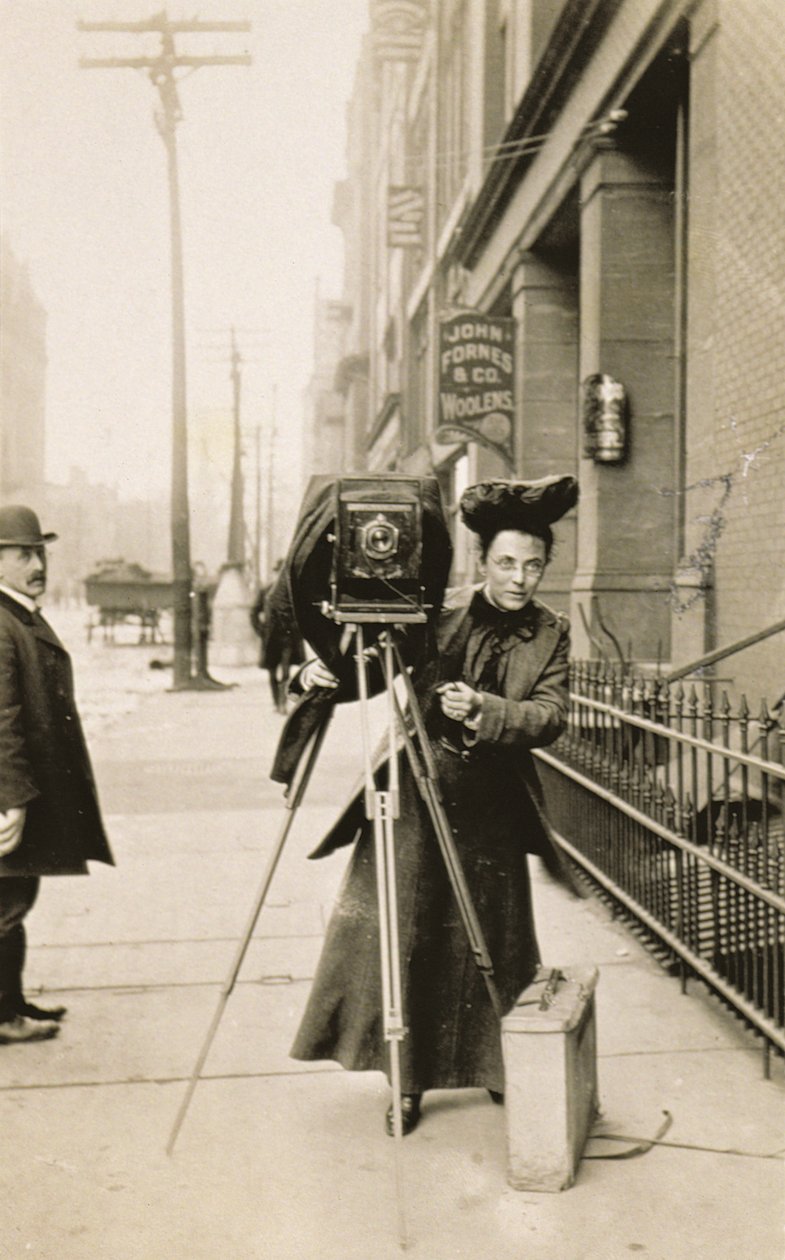Fotograf Jessie Tarbox Beals (1871-1942), ca. 1902 av American Photographer