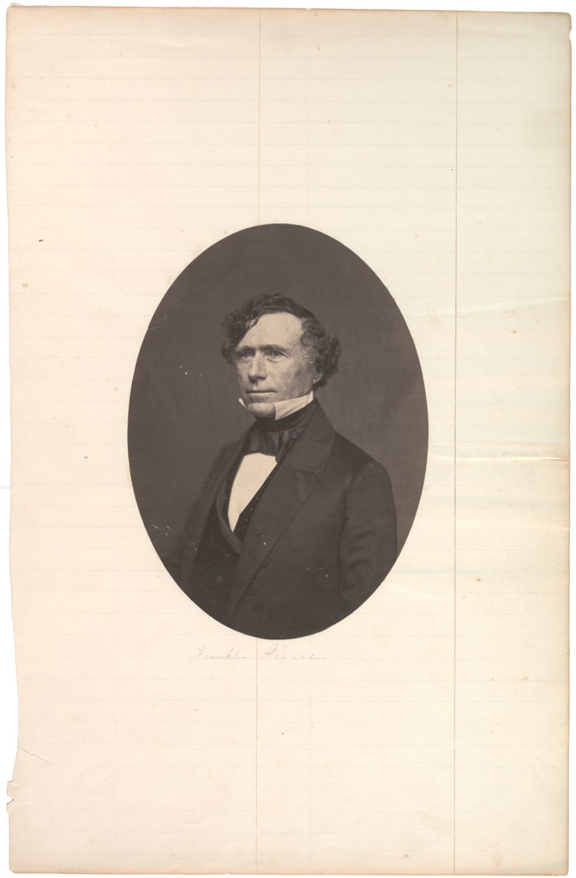 Salttrykkportrett av Pierce, oval, montert på linjert papir, ca. 1850 av American Photographer