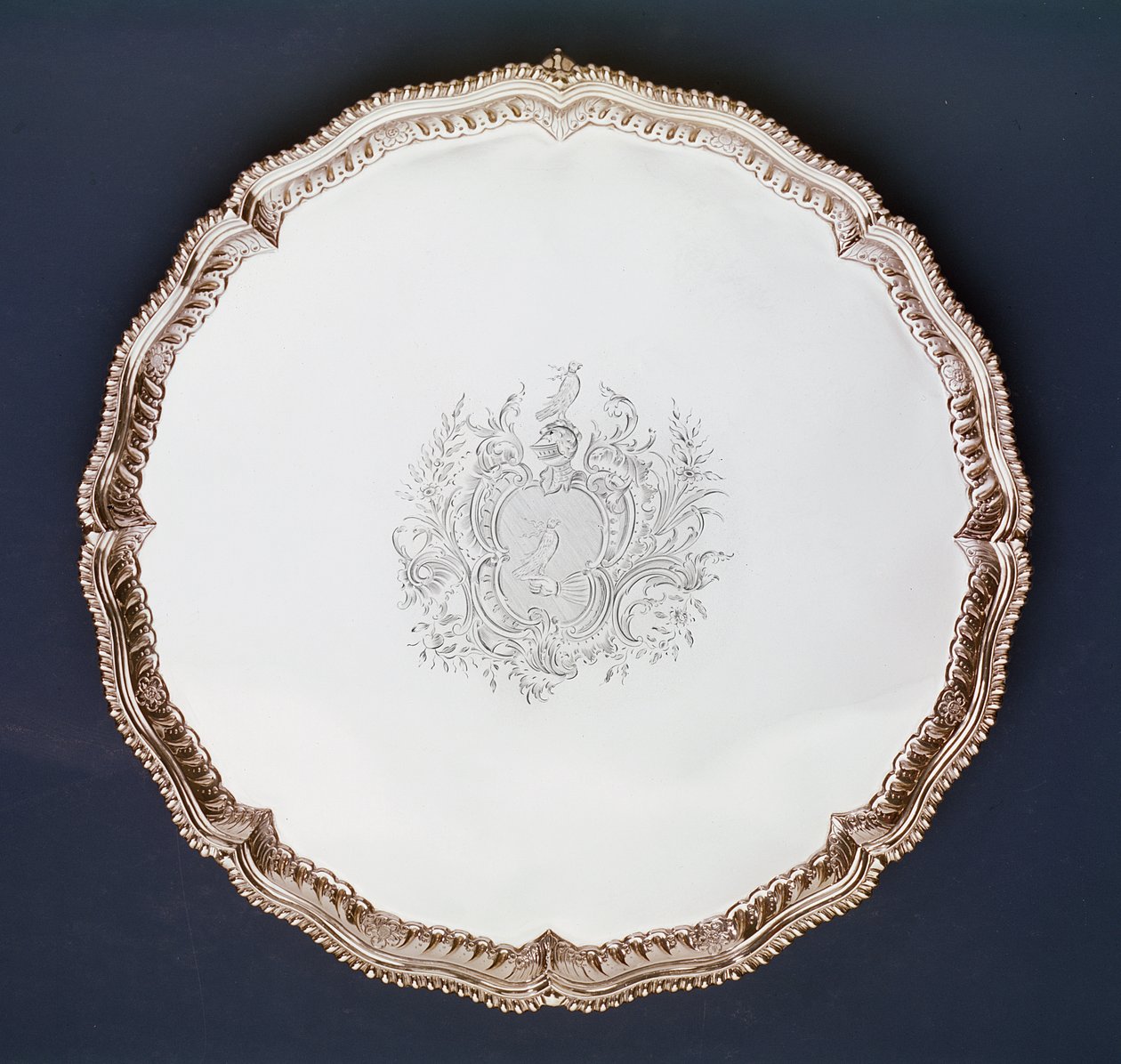 Gravert salver, 1700-tallet (sølv) av American School
