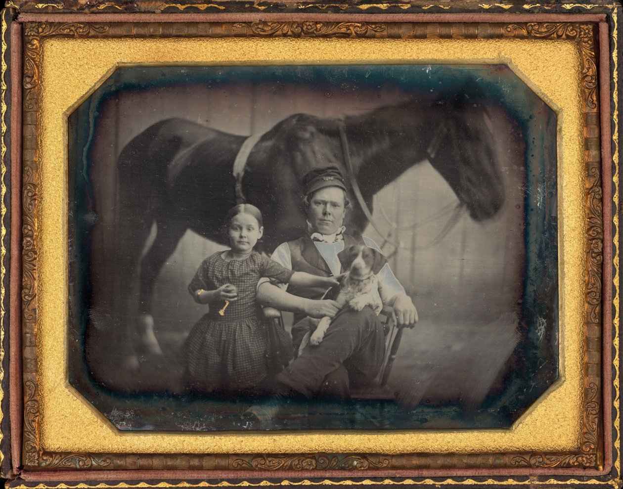 Portrett av en mann og jente med hest og hund av American 19th Century