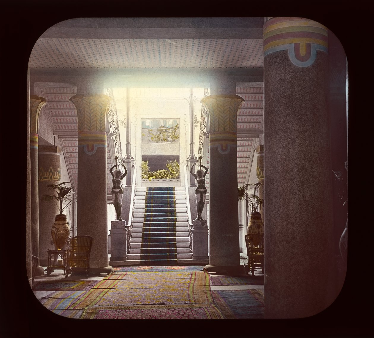 Egypt - Hallen, Shepherds Hotel, Kairo (lanternesklie) av American Photographer