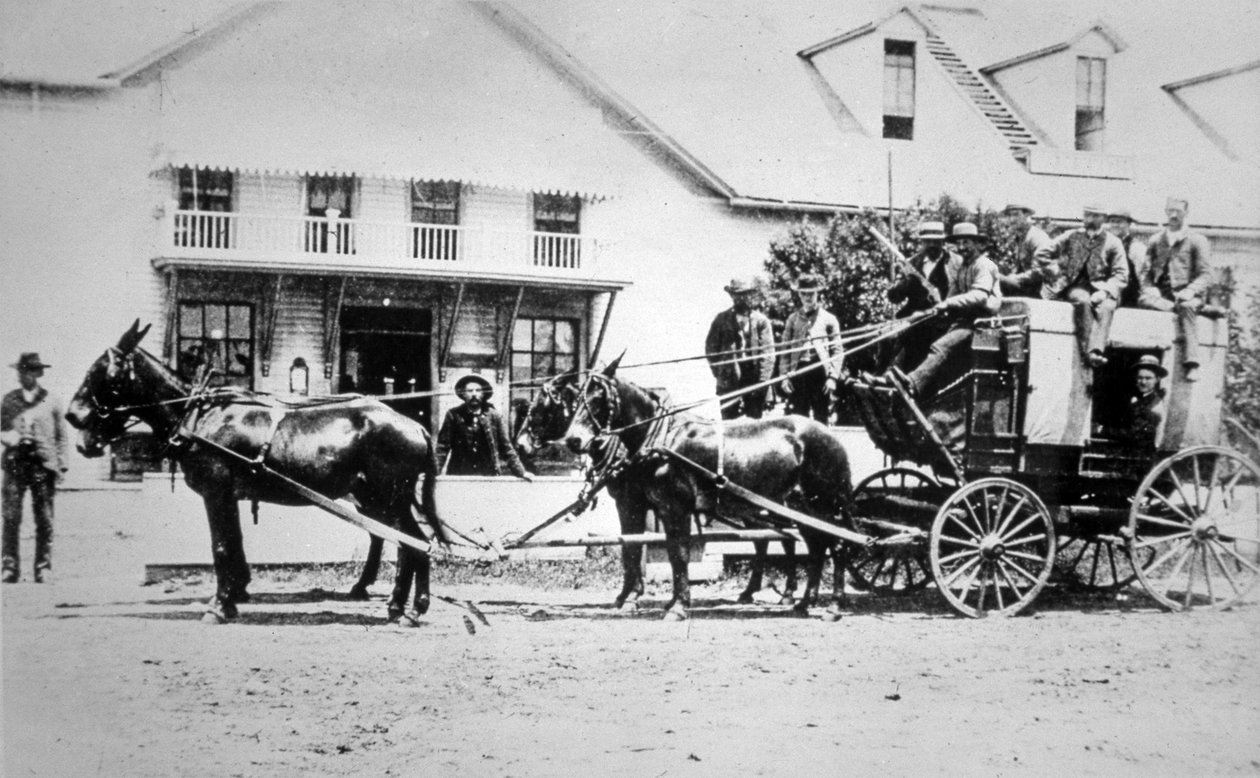 Fullastet diligens fra det gamle vesten, ca. 1885 (s/hvitt-fotografi) av American Photographer