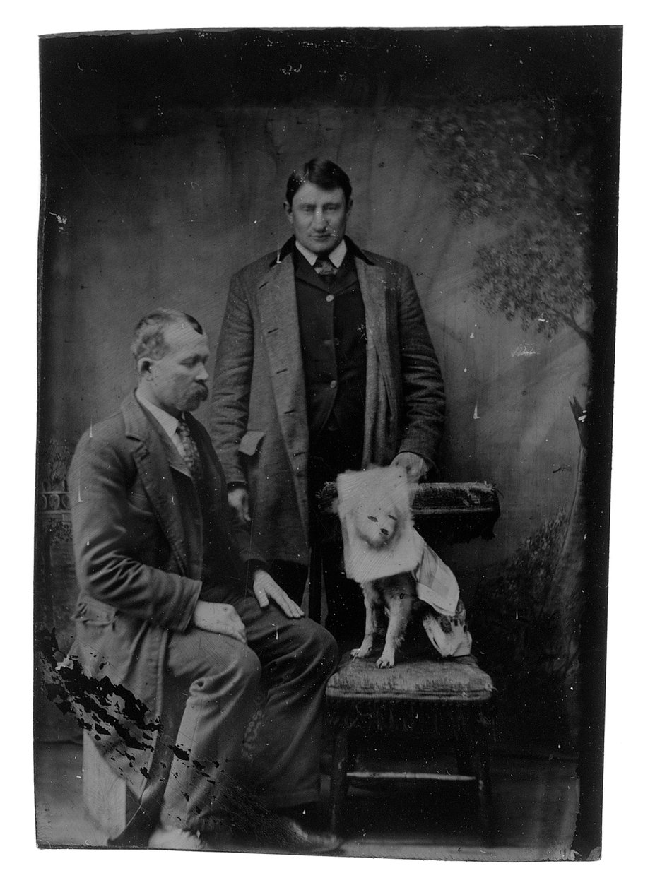 Honus Wagner og venn, ca. 1898 (blindbilde) av American Photographer