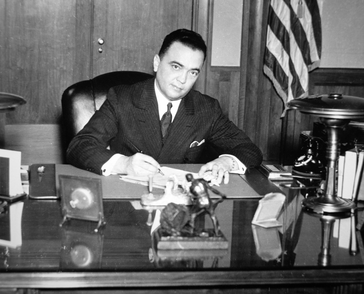 J. Edgar Hoover (1895-1972) 1935 (s/hvitt-bilde) av American Photographer