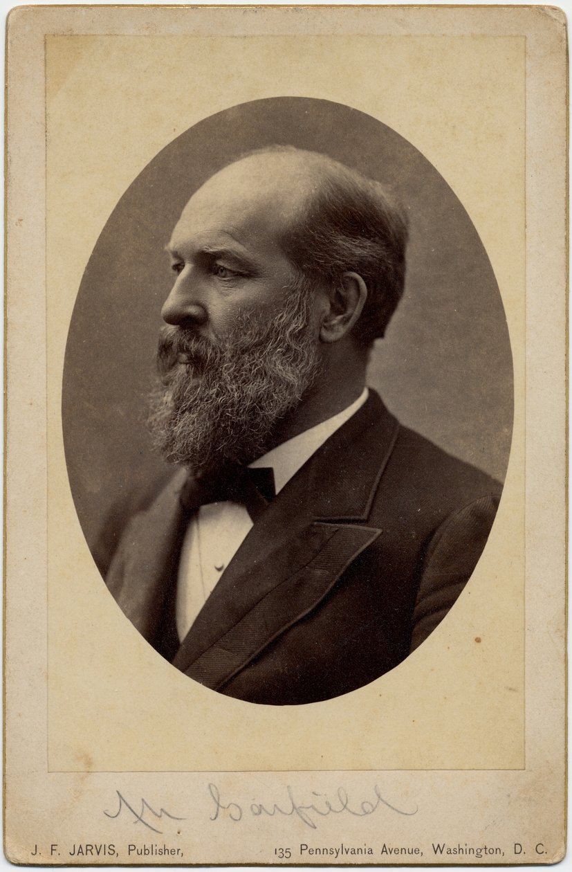 James Abram Garfield (1831–81), 20. president i USA, foto av J F Jarvis, Washington DC (albumfoto) av American Photographer
