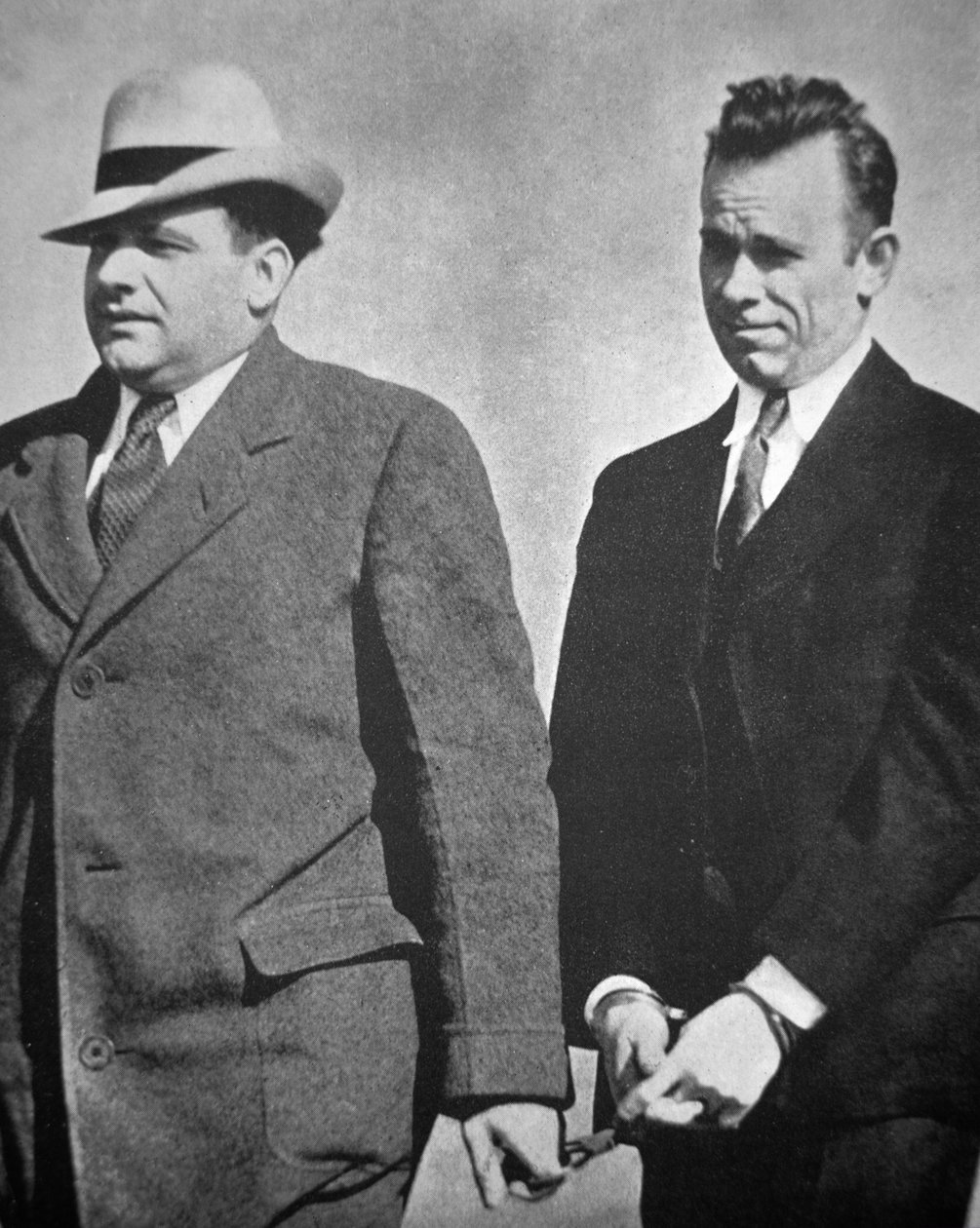 John Dillinger under arrest i januar 1934 (s/hvitt-bilde) av American Photographer