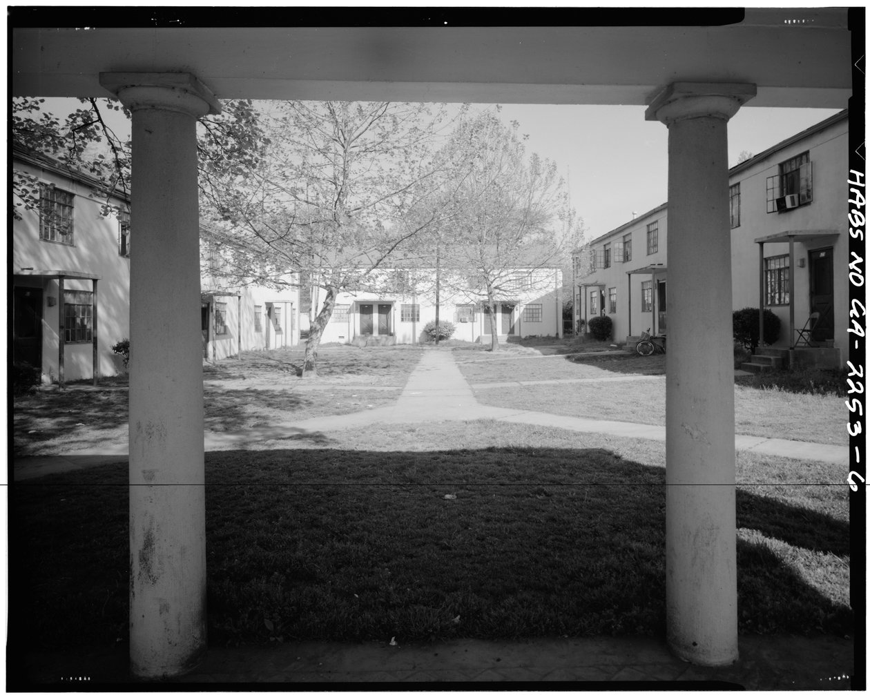 John Hope Homes (offentlige boliger), avgrenset av Larkin, Dora, Spelman Streets & Lane, Atlanta, Fulton County, GA (s/hvitt-bilde) av American Photographer