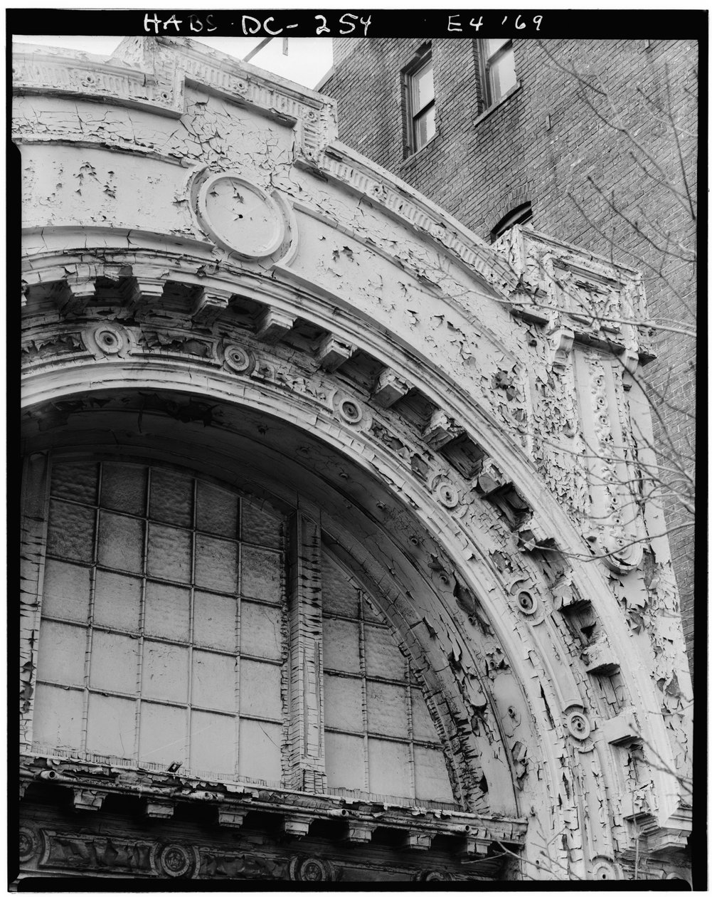 Mount Vernon Theatre, 918 Ninth Street Northwest, Washington, District of Columbia, DC, 30. november 1969 (s/hvitt-bilde) av American Photographer