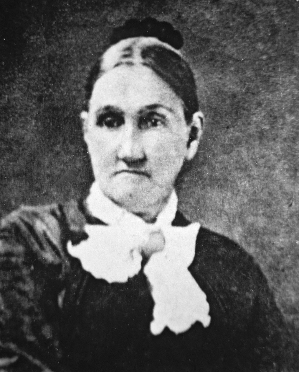 Fru Samuel, mor til Frank (1843-1915) og Jesse James (1847-82) (s/hvitt-bilde) av American Photographer