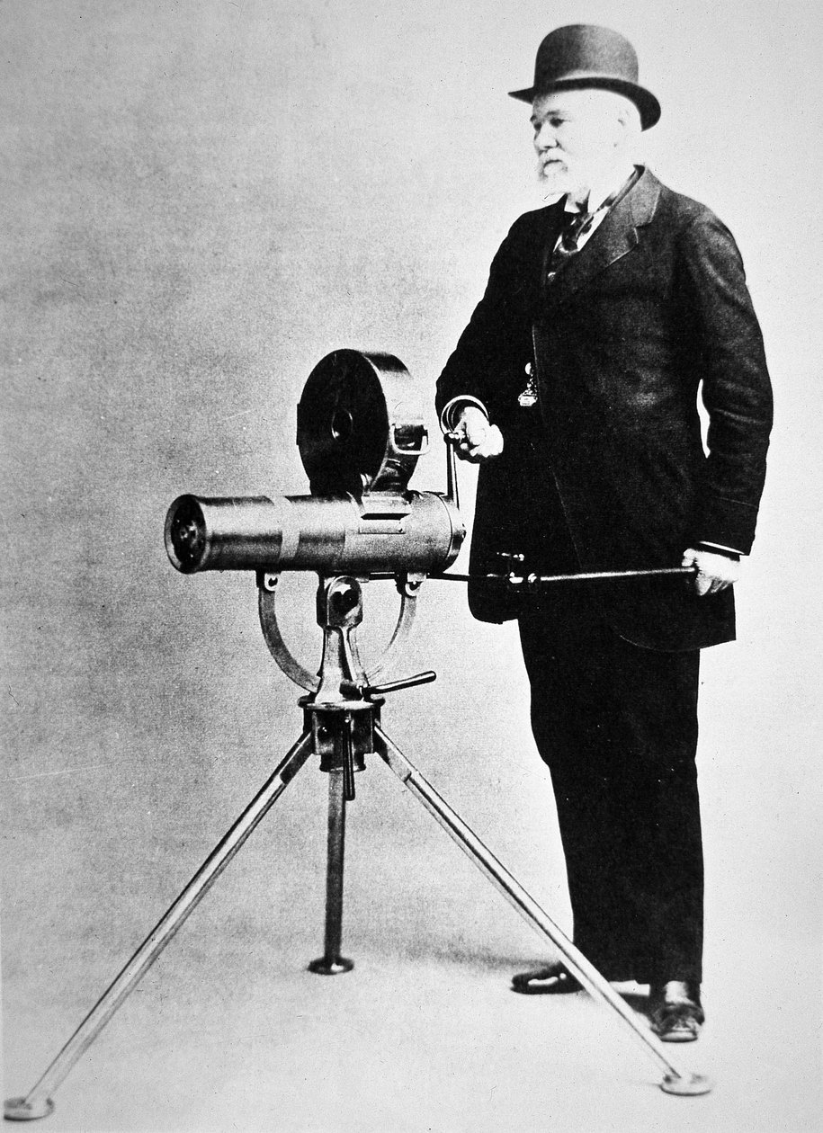 Richard J. Gatling, vist med Bulldog-modellen fra 1893 (s/hvitt-bilde) av American Photographer