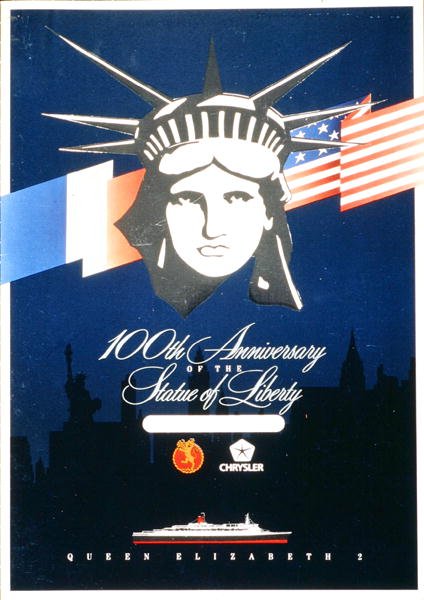 Et menydesign som feirer 100-årsjubileet for Frihetsgudinnen ombord på QE2 av American School