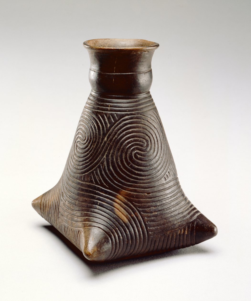 Caddo innskåret flaske, 1200-1500 (keramikk) av American School