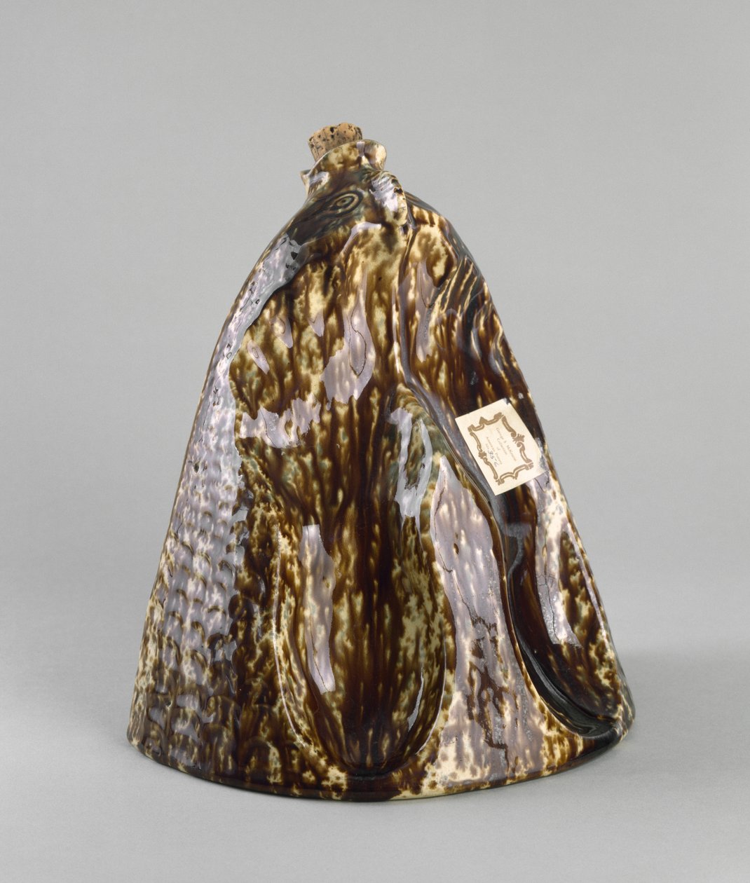 Fotvarmer, ca. 1847-1858 (rockingham-glasert lertøy) av American School