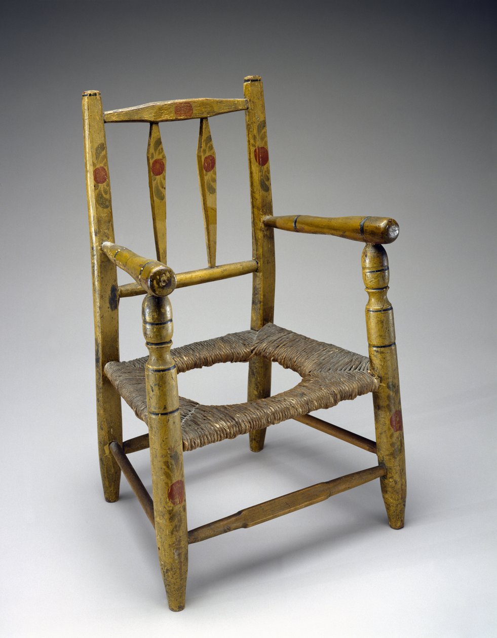Hole Chair, ca. 1800-1850 (uidentifisert tre, maling, pensel) av American School