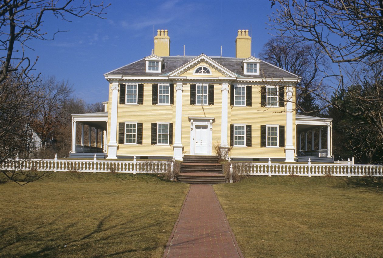 Longfellow National Historic Site, bygget 1759 av American School