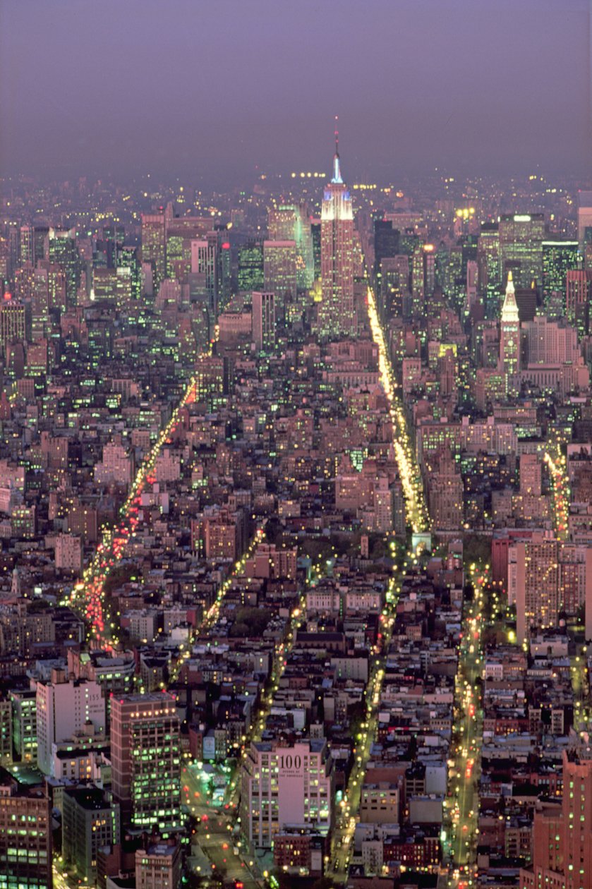 Manhattan by Night av American School