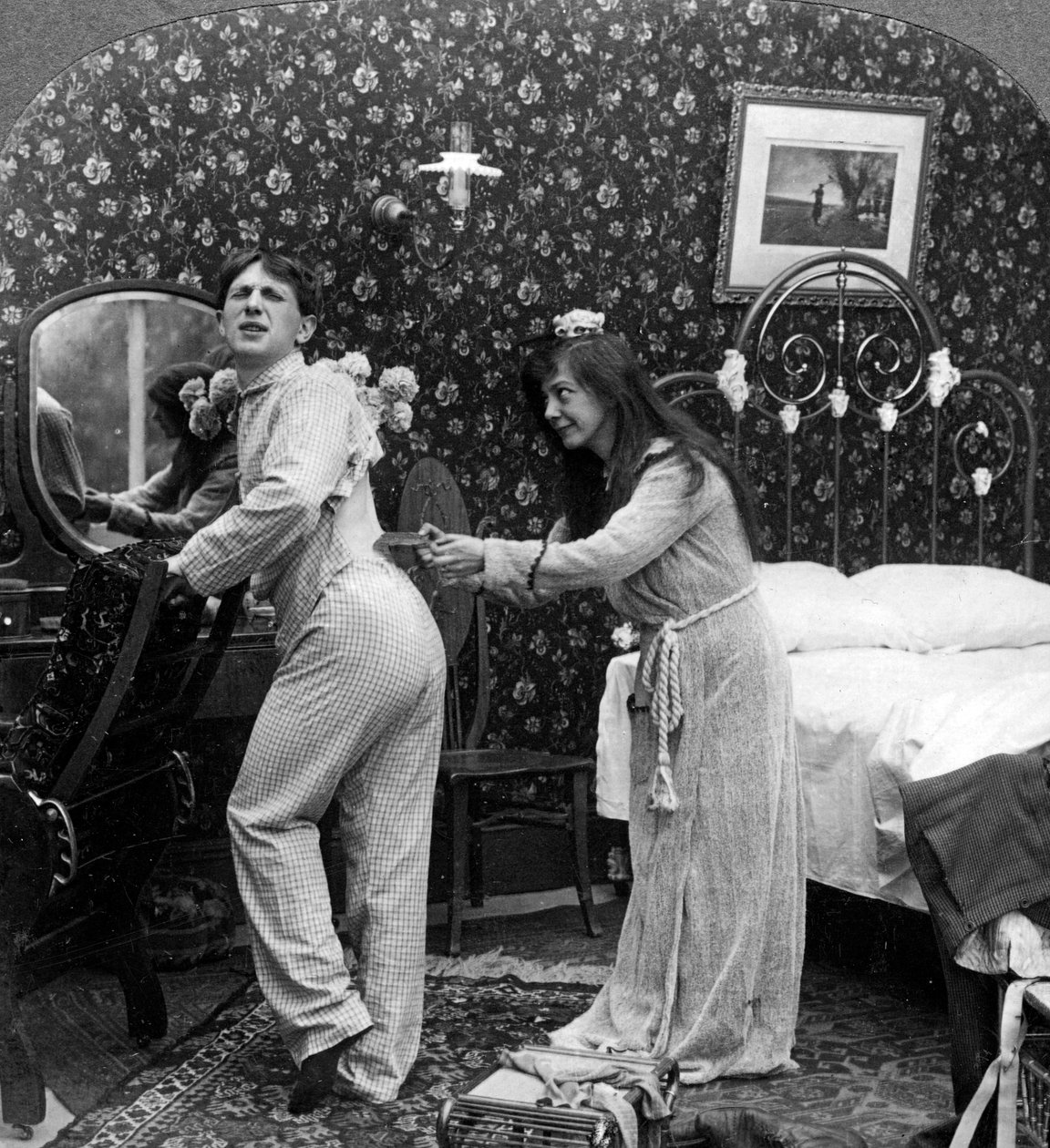 Drap! Molly, vær lett. av American Stereoscopic Company