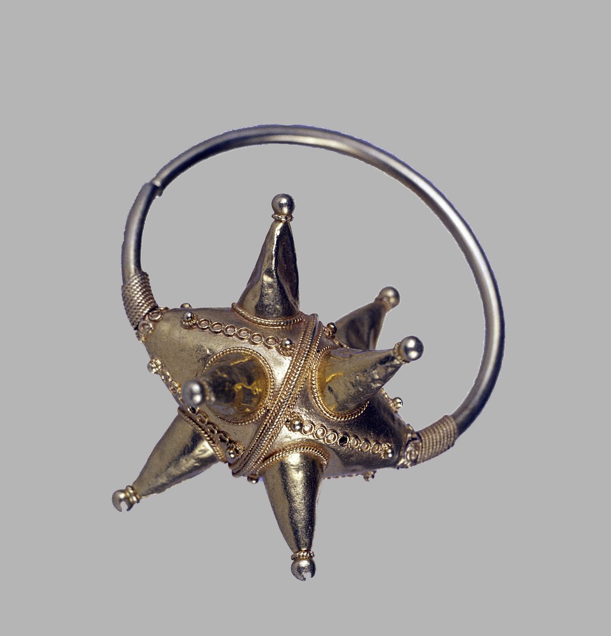 Gullanheng Kolt, 11-1200-tallet av Ancient Russian Art